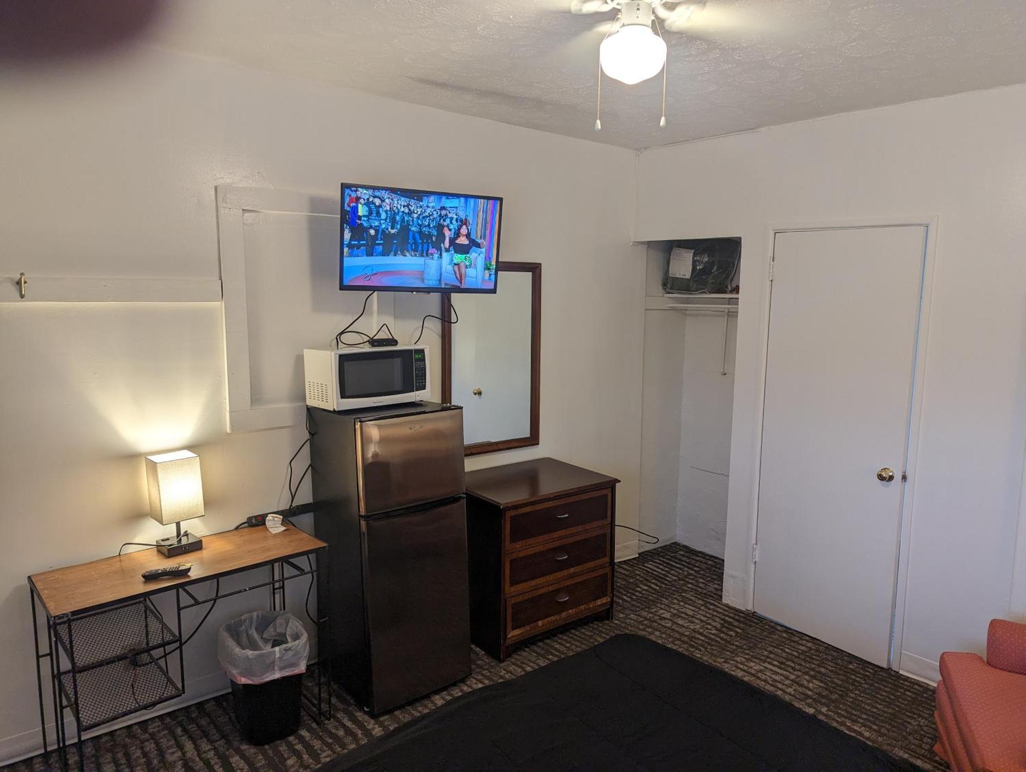 Terry Point Motel Richfield Экстерьер фото