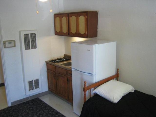 Terry Point Motel Richfield Экстерьер фото